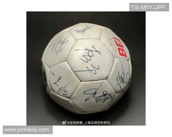 足球明星专用签名图片的魅力与收藏价值探讨与分享